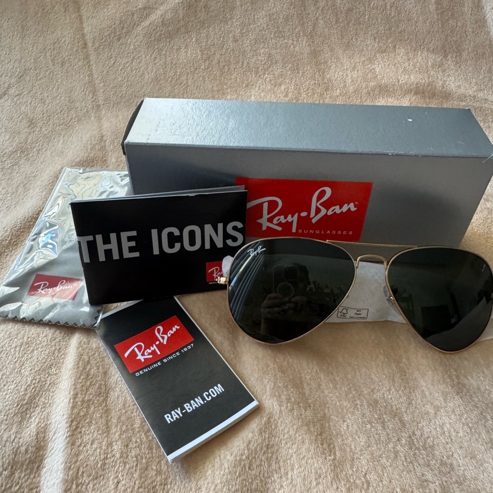 Ray-Ban Aviator Sunglasses